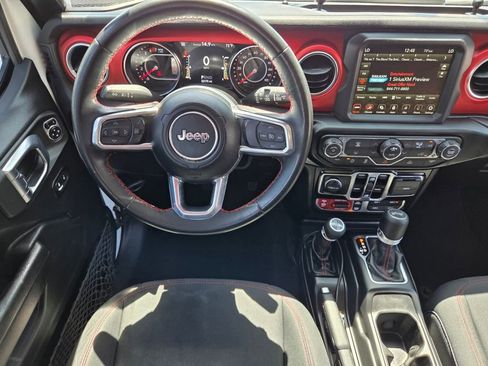 Used 2022 Jeep Wrangler Unlimited Rubicon w/ LED Lighting Group AWD/4WD image 14