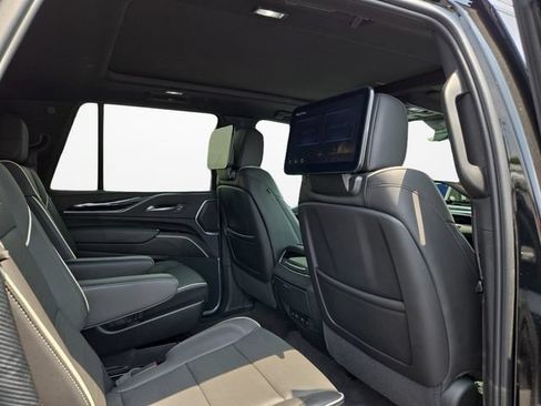 Certified 2024 Cadillac Escalade Sport w/ LPO, ONYX Package AWD/4WD image 43