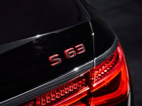 Used 2024 Mercedes-Benz S 63 AMG S image 12