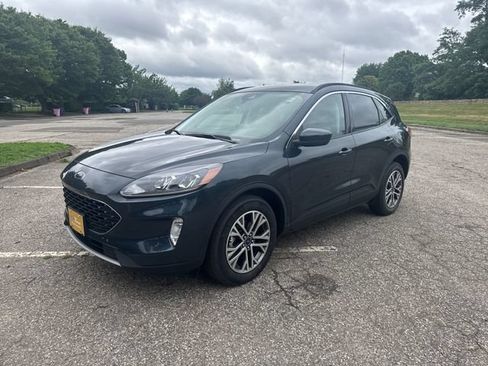 Certified 2022 Ford Escape SEL AWD/4WD image 5