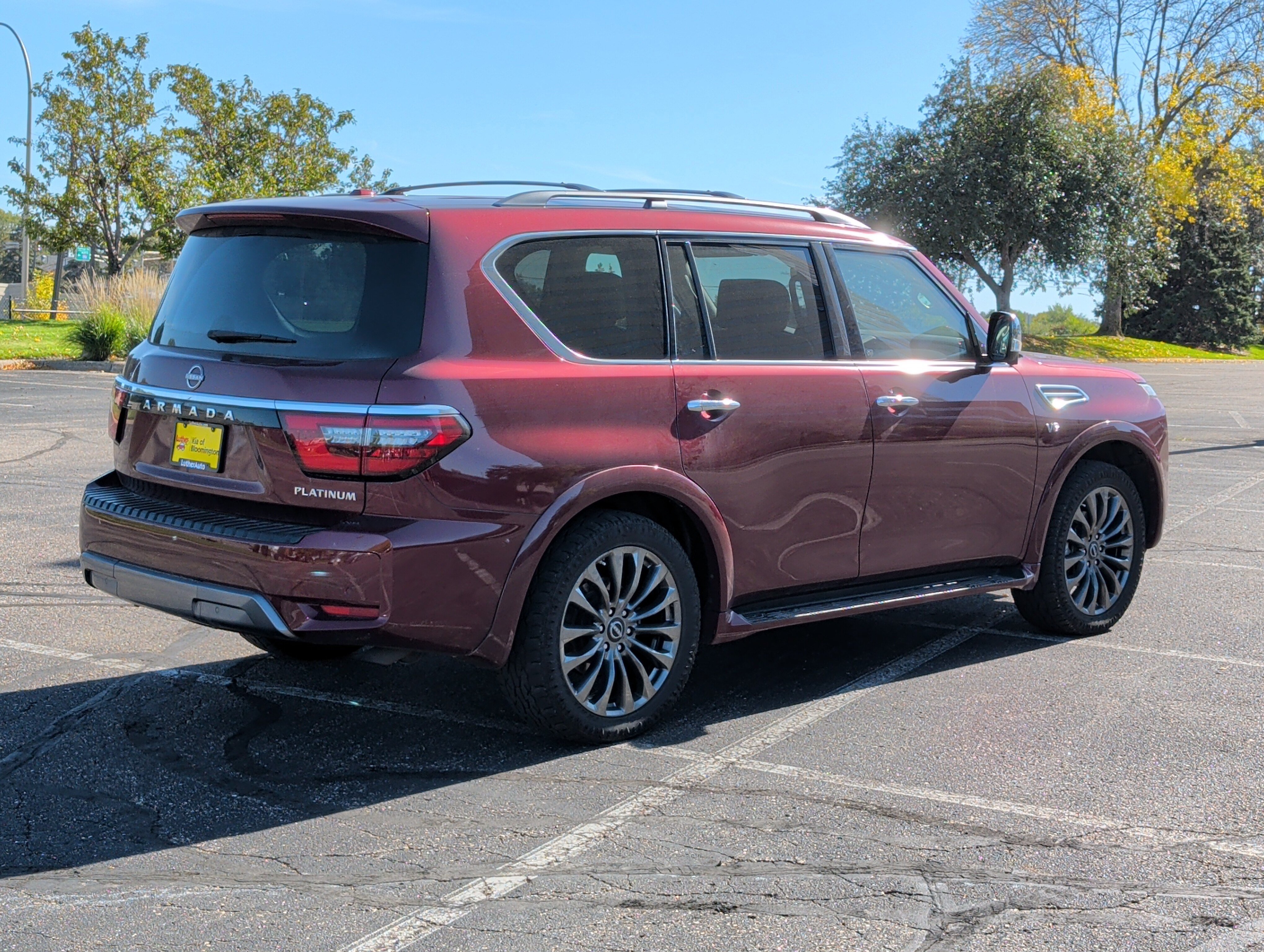 Used 2021 Nissan Armada Platinum w/ Captain's Chairs Package AWD/4WD image 4