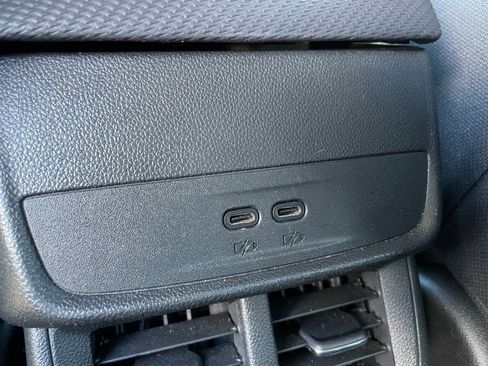 Used 2025 Chevrolet Equinox LT image 20