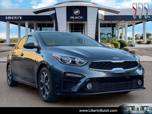 Used 2020 Kia Forte LXS FWD image 1