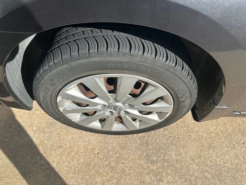 Used 2014 Nissan Sentra SV FWD image 11
