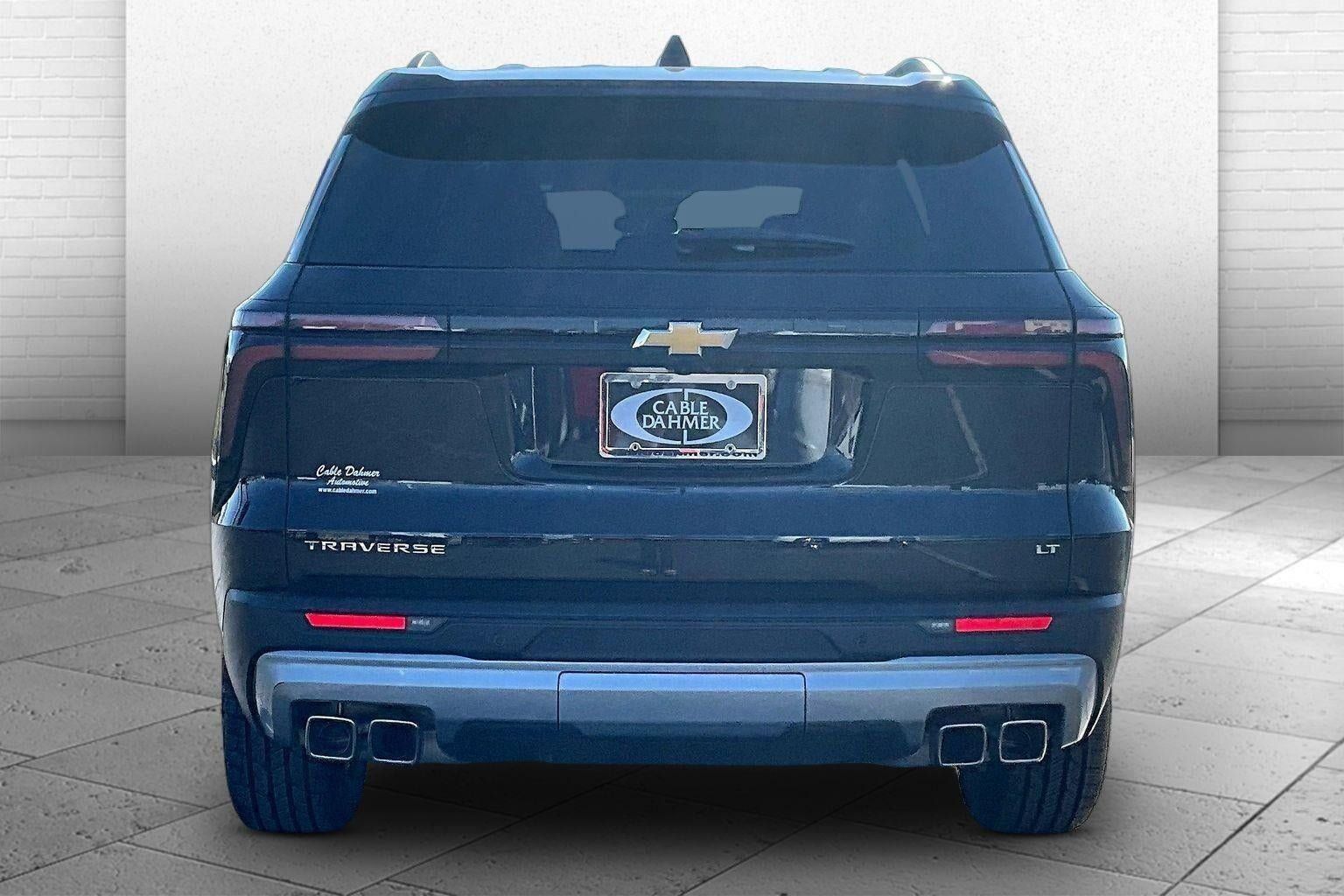 Used 2024 Chevrolet Traverse LT FWD image 31