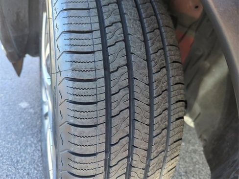 Certified 2020 Nissan Murano SL w/ Moonroof Package image 47