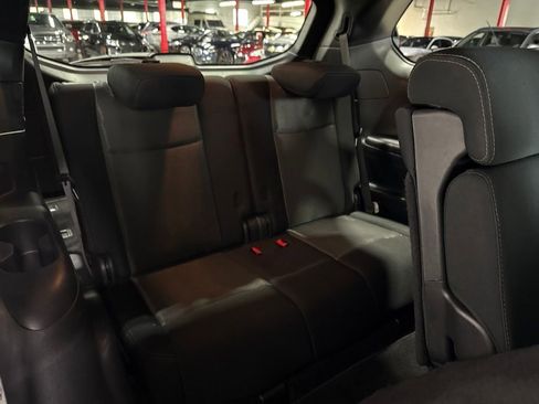 Used 2017 Nissan Pathfinder S AWD/4WD image 36