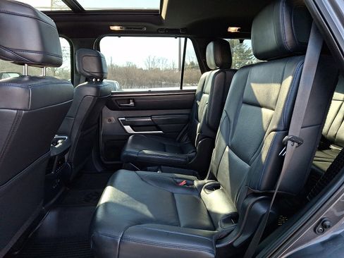 Used 2023 Toyota Sequoia Platinum image 11