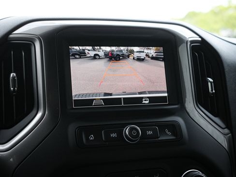 Used 2025 Chevrolet Silverado 2500 Custom w/ Custom Value Package image 24