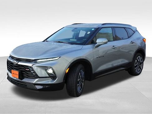 Certified 2025 Chevrolet Blazer RS image 12
