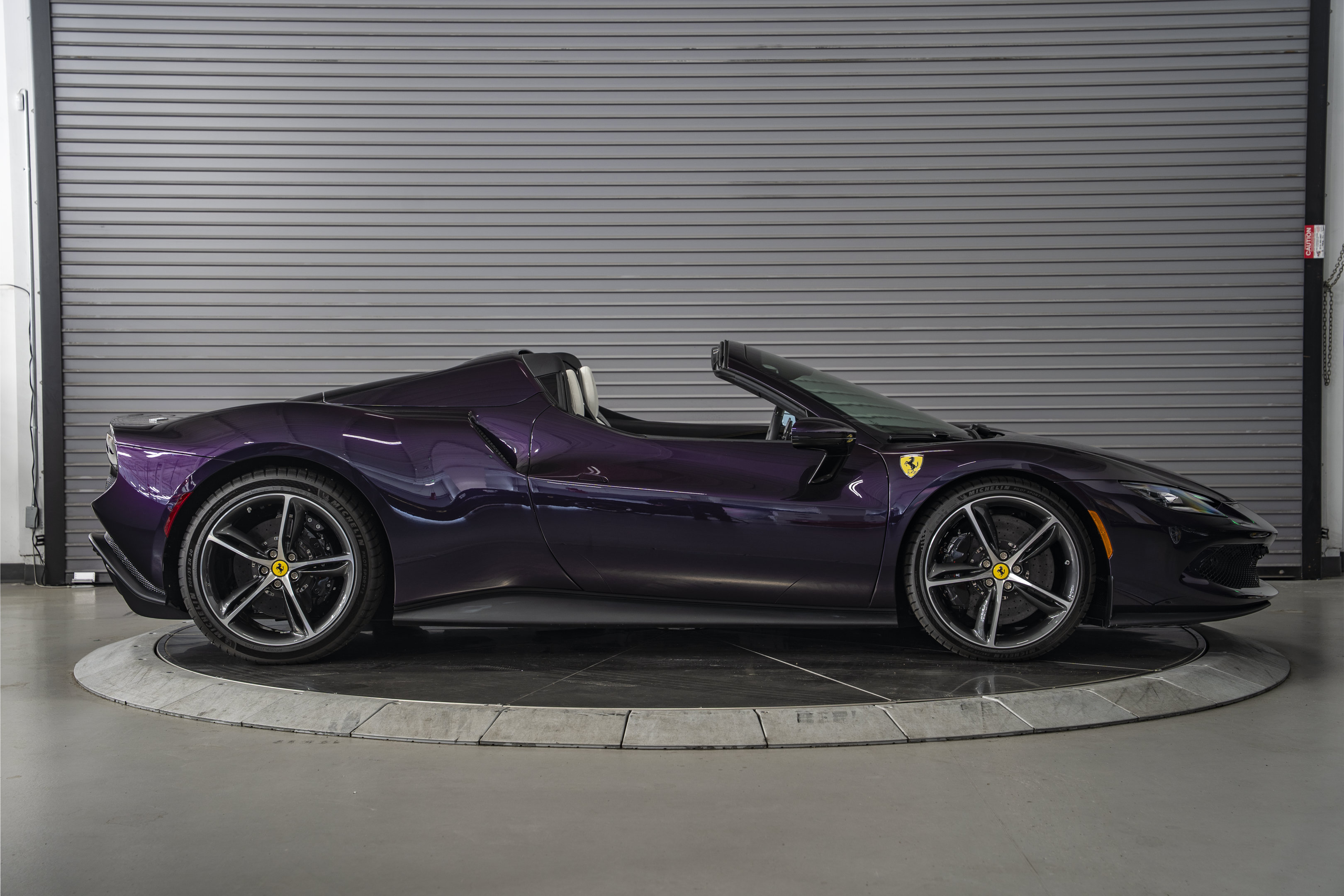 Used 2024 Ferrari 296 GTS RWD image 6