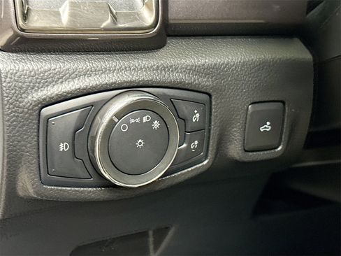 Used 2019 Ford Ranger Lariat w/ Equipment Group 501A Mid image 10