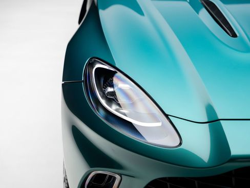 Used 2023 Aston Martin DBX AWD/4WD image 12
