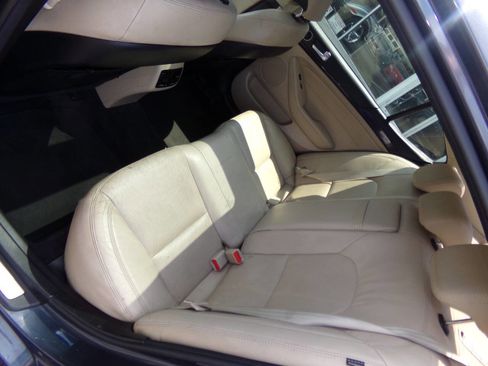 Used 2015 Kia Cadenza Premium w/ Luxury Package image 17