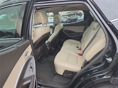 Used 2018 Hyundai Santa Fe Sport w/ Cargo Package image 25