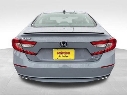 Used 2022 Honda Accord Sport image 9