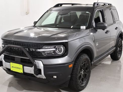 Used 2025 Ford Bronco Sport Outer Banks w/ Sasquatch Outer Banks Package AWD/4WD image 2
