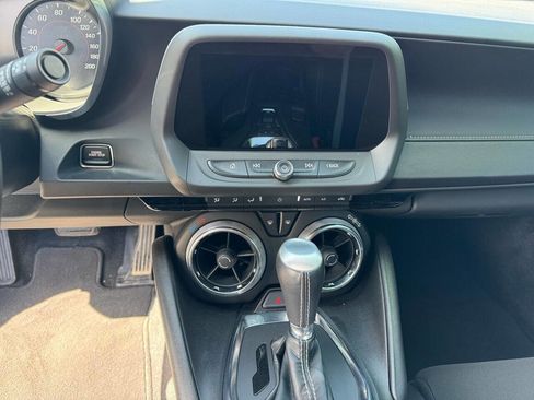 Used 2021 Chevrolet Camaro LT w/ RS Package image 9