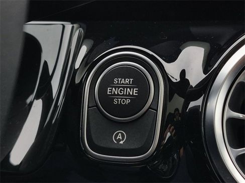 Certified 2025 Mercedes-Benz GLA 250 image 22