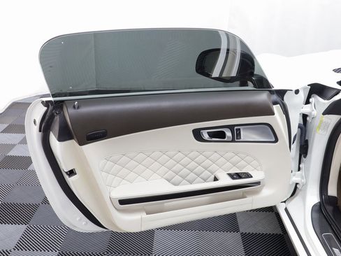 Used 2013 Mercedes-Benz SLS AMG GT Roadster image 5