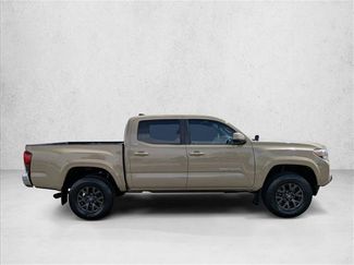Used 2020 Toyota Tacoma SR5 video 4