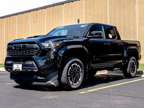 New 2026 Toyota Tacoma TRD Sport AWD/4WD image 4