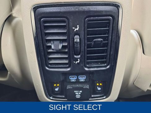 Used 2016 Dodge Durango Limited w/ Nav & Power Liftgate Group image 29