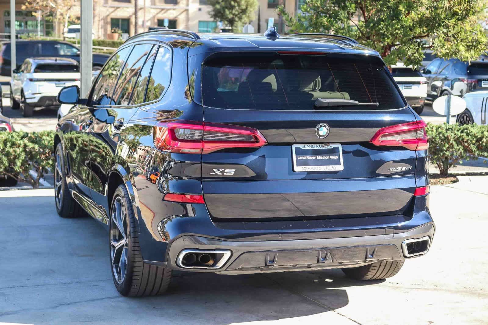Used 2019 BMW X5 xDrive50i w/ M Sport Package AWD/4WD image 4