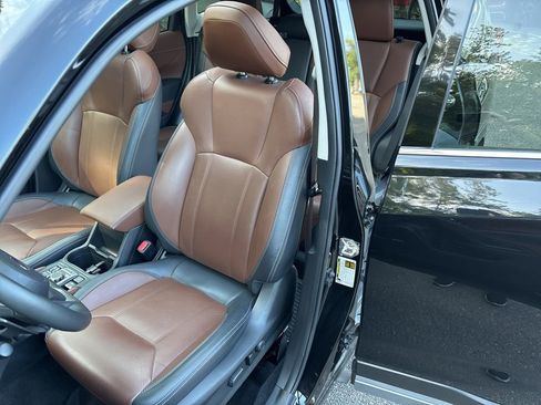 Used 2022 Subaru Forester Touring w/ Popular Package #3 AWD/4WD image 2