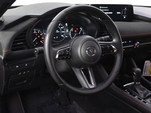 Certified 2025 MAZDA MAZDA3 Carbon image 11