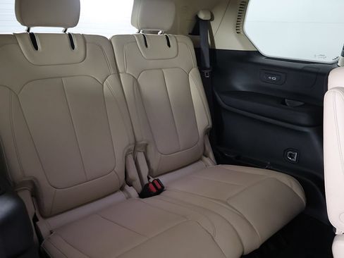 Used 2021 Jeep Grand Cherokee L Limited AWD/4WD image 39