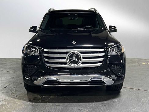 Certified 2025 Mercedes-Benz GLS 450 4MATIC image 8