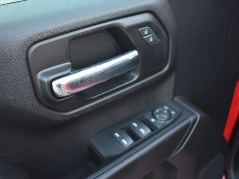 Used 2023 Chevrolet Silverado 1500 Custom image 28