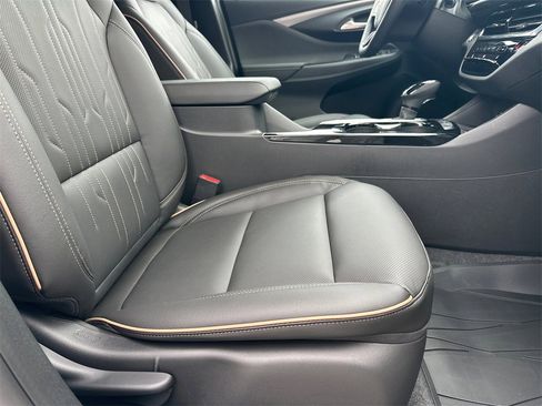 New 2026 Buick Envista Avenir image 14