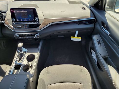 New 2026 Nissan Altima 2.5 SV FWD image 21
