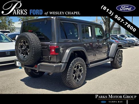 Used 2021 Jeep Wrangler Unlimited Rubicon 4xe AWD/4WD image 4