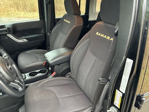 Used 2013 Jeep Wrangler Unlimited Sahara w/ Connectivity Group image 23