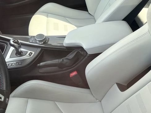 Used 2020 BMW M4 Coupe w/ Competition Package RWD image 7