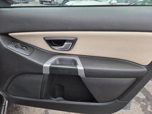 Used 2013 Volvo XC90 3.2 R-Design image 16