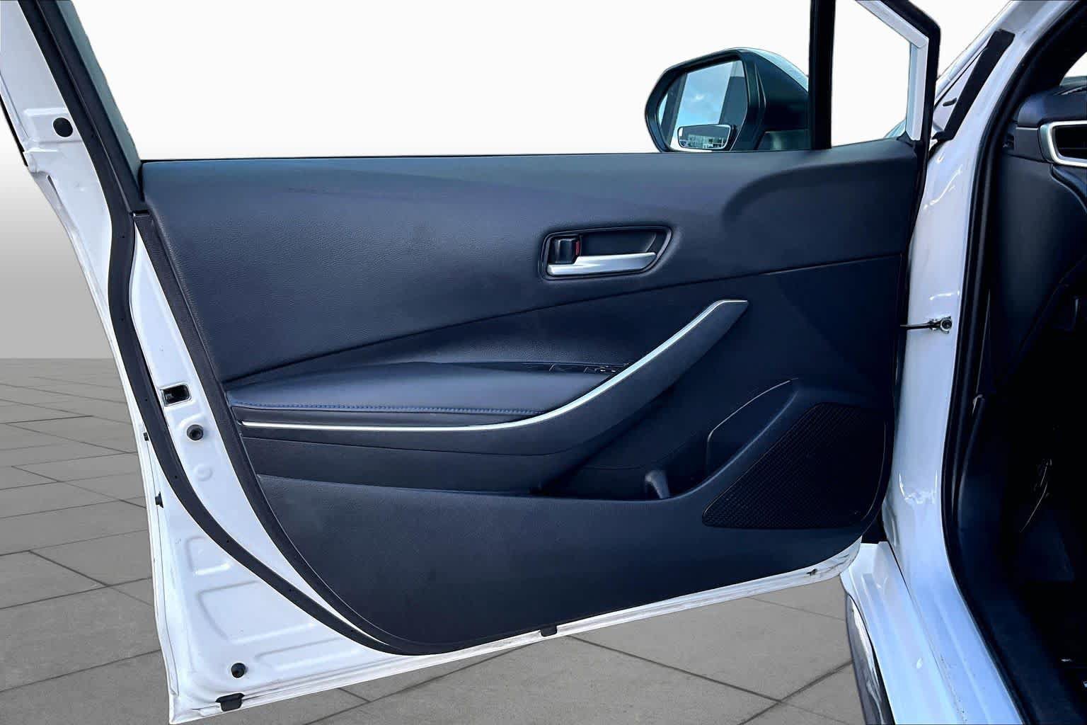 Used 2022 Toyota Corolla SE FWD image 20