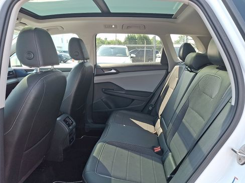 Certified 2023 Volkswagen Taos SE w/ Panoramic Sunroof Package AWD/4WD image 10