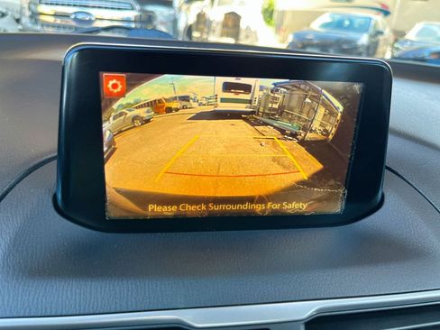 Used 2018 MAZDA MAZDA3 Touring FWD image 50