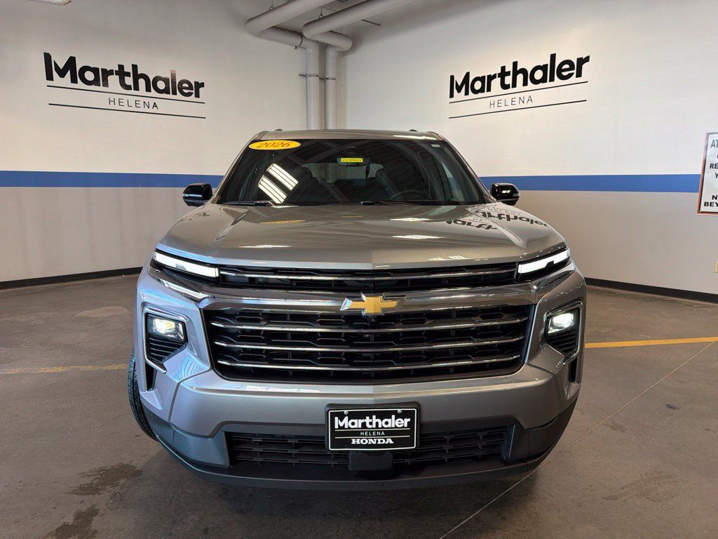 Used 2026 Chevrolet Traverse LT w/ Driver Confidence Package AWD/4WD image 2