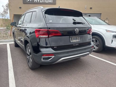 Used 2024 Volkswagen Taos SE image 4