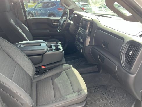 Used 2023 Chevrolet Silverado 1500 Custom w/ 2.7L Blackout Package RWD image 14