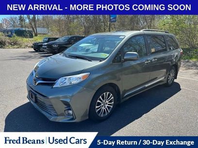 Used 2019 Toyota Sienna XLE w/ XLE Navigation Package
