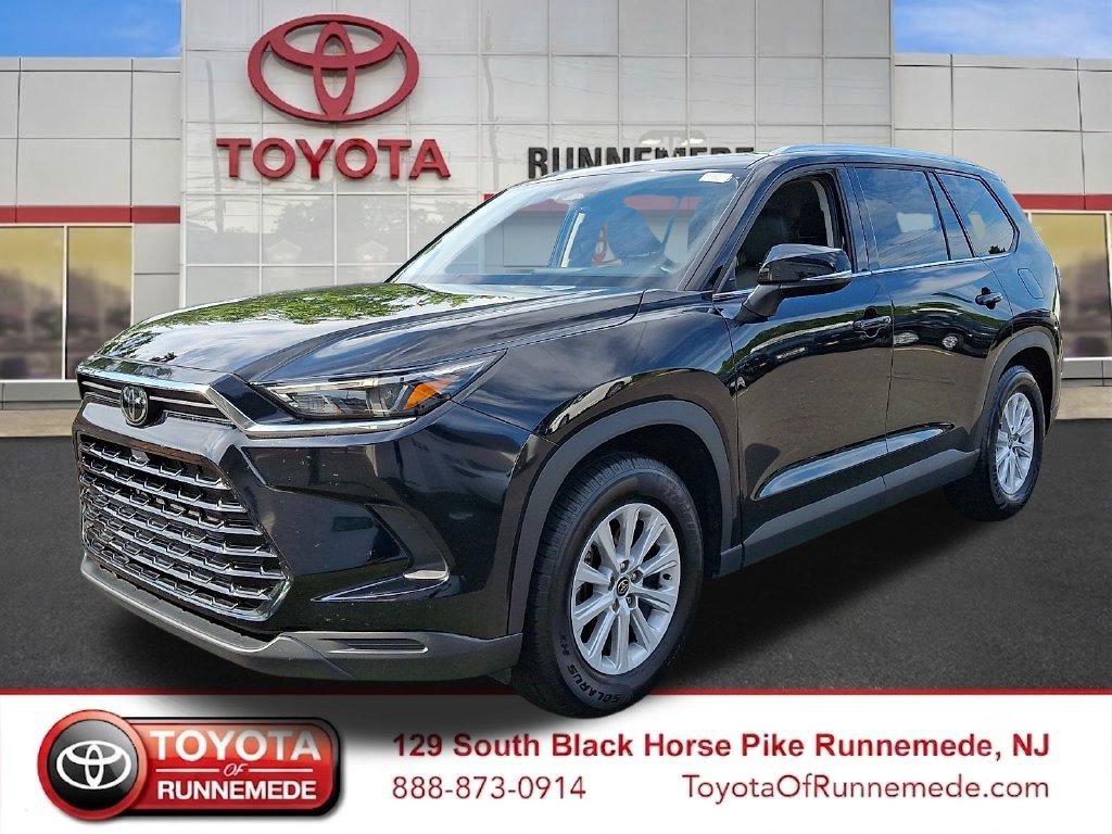Certified 2025 Toyota Grand Highlander FWD image 3