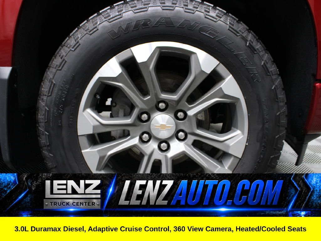 Used 2025 Chevrolet Silverado 1500 High Country AWD/4WD image 11