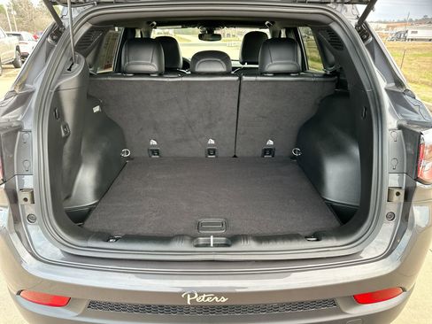 Used 2024 Jeep Compass Latitude w/ Convenience Group image 21