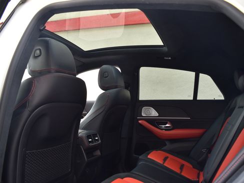 Used 2021 Mercedes-Benz GLE 53 AMG 4MATIC w/ AMG Night Package image 22